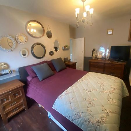 3 Bed Town House Llandeilo Carmarthenshire Villa Екстериор снимка