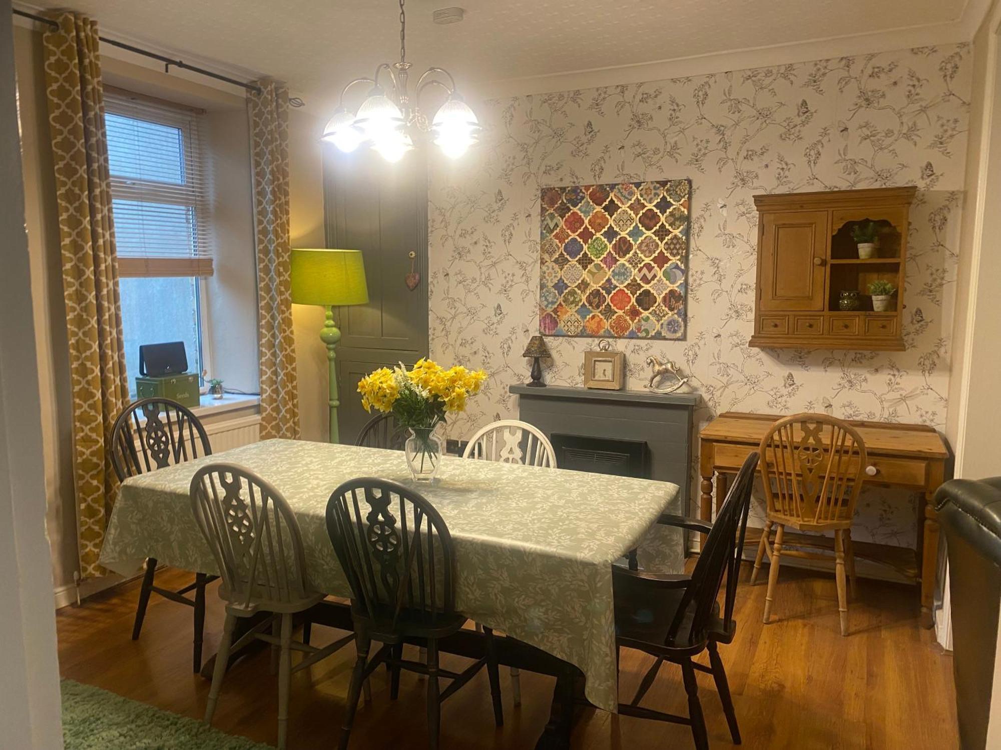 3 Bed Town House Llandeilo Carmarthenshire Villa Екстериор снимка